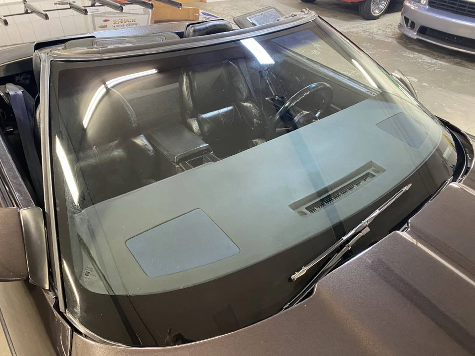 1989 Chevrolet Corvette C4 - Image 16 of 21