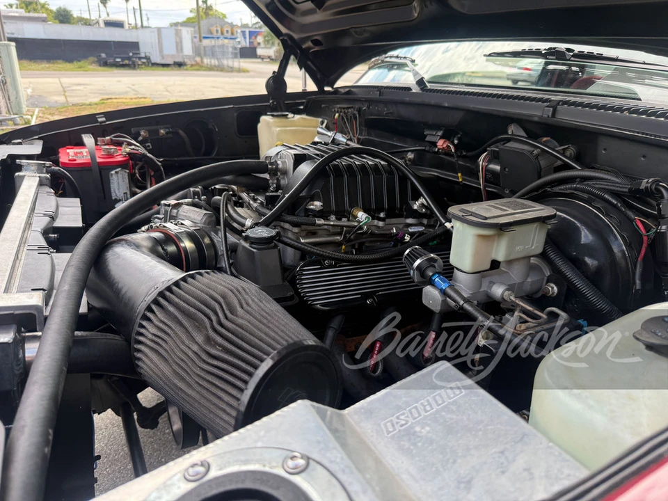 1989 Chevrolet Silverado - Image 6 of 31