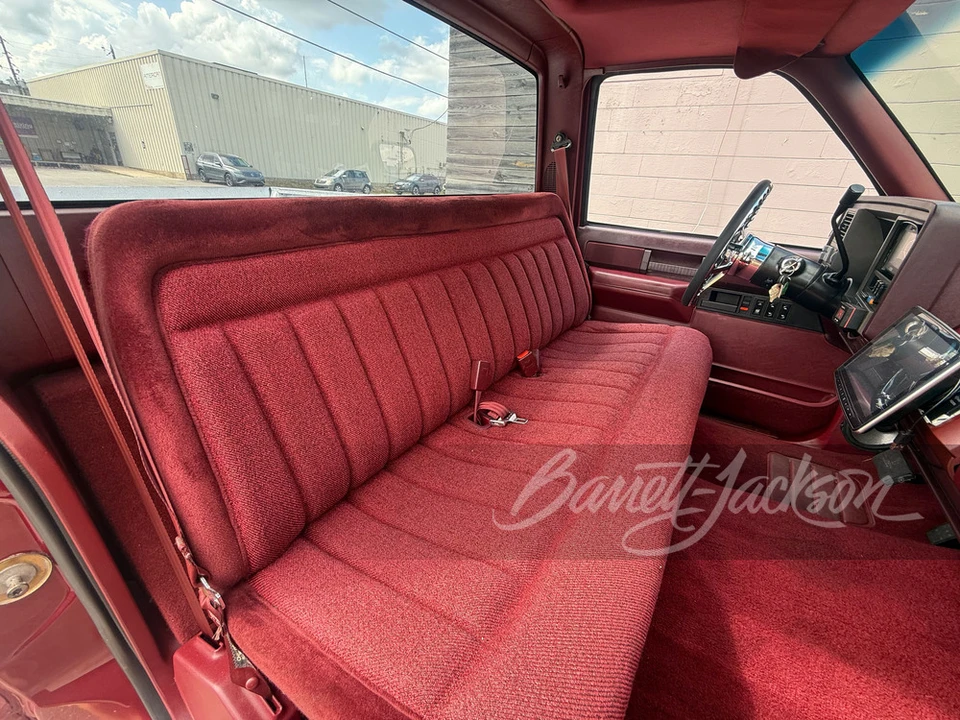 1989 Chevrolet Silverado - Image 11 of 31