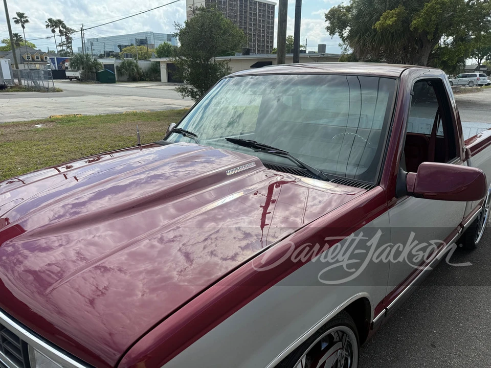 1989 Chevrolet Silverado - Image 12 of 31