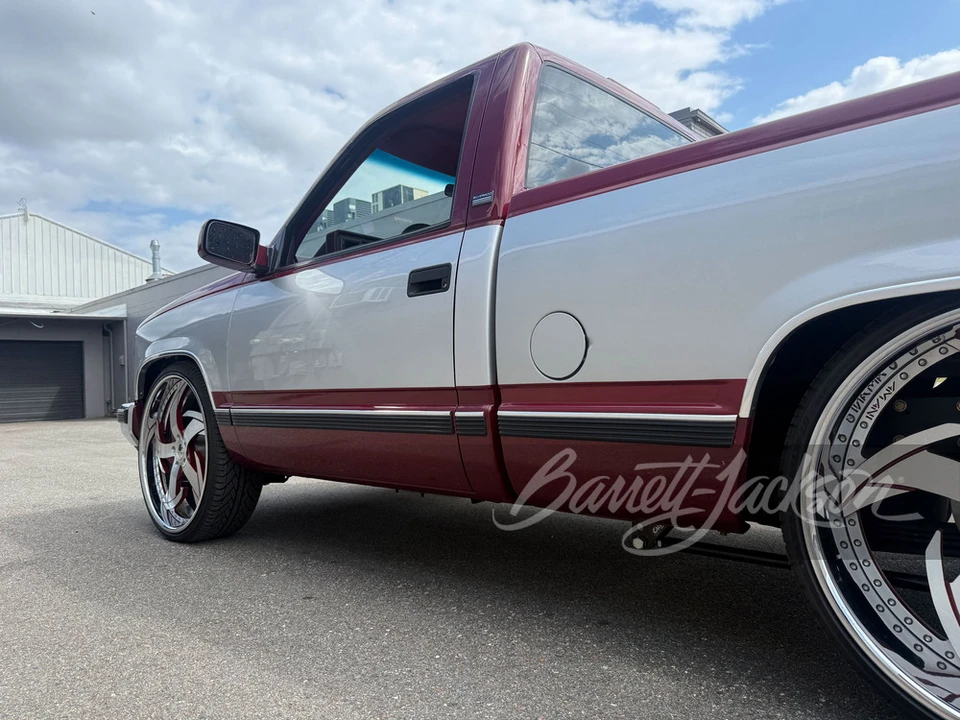 1989 Chevrolet Silverado - Image 30 of 31