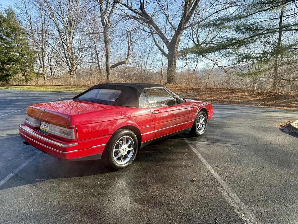1989 Cadillac Allante - Image 8 of 31