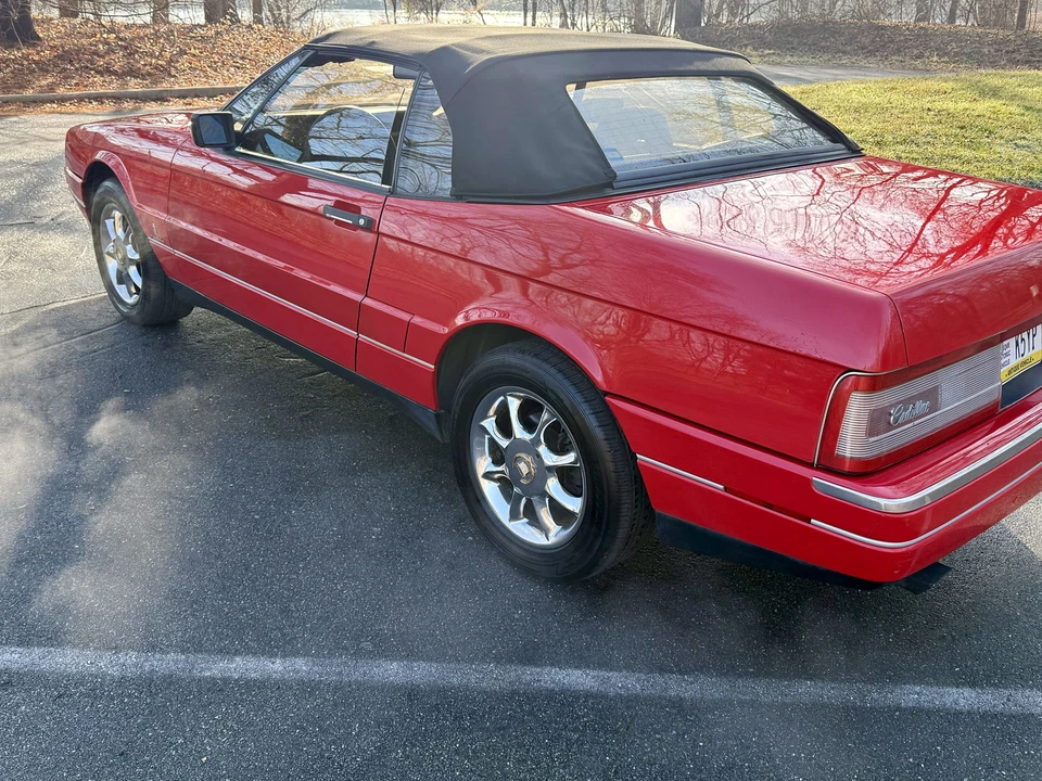1989 Cadillac Allante - Image 13 of 31