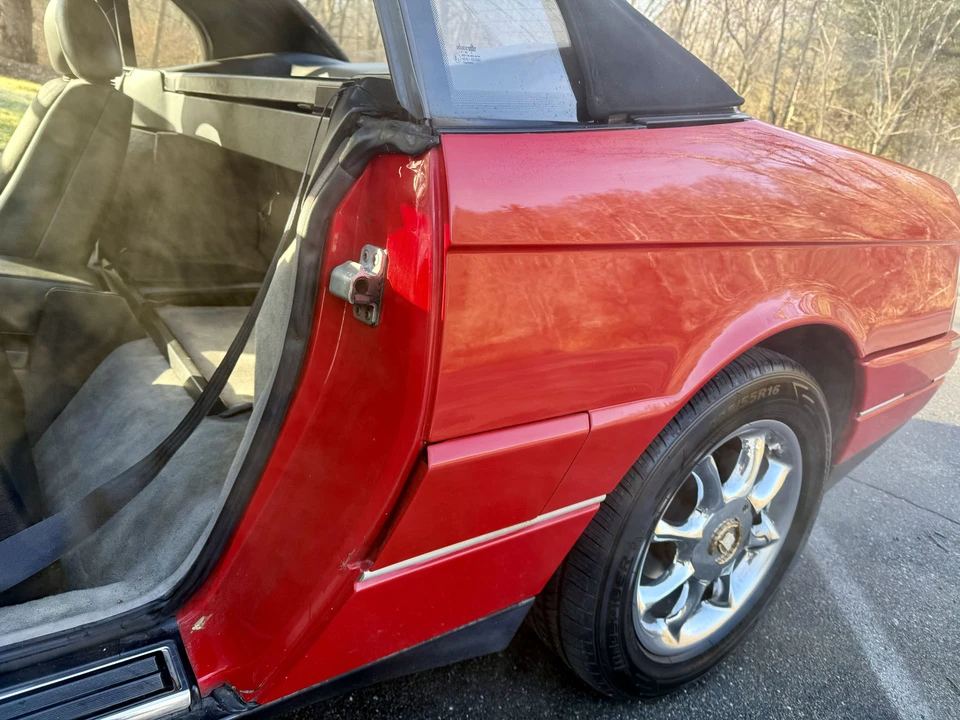 1989 Cadillac Allante - Image 22 of 31