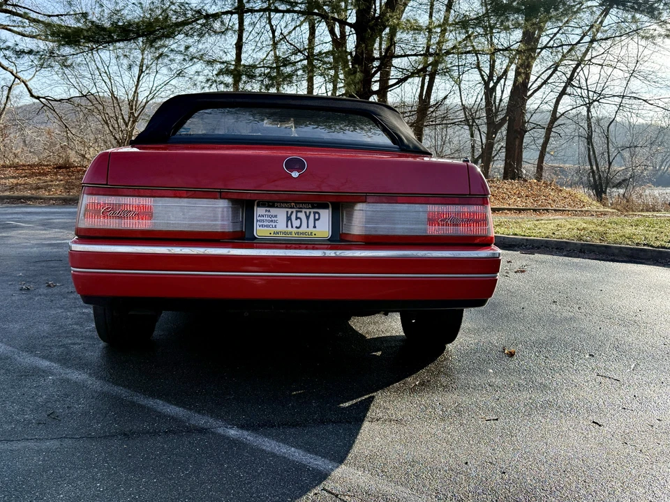 1989 Cadillac Allante - Image 21 of 31