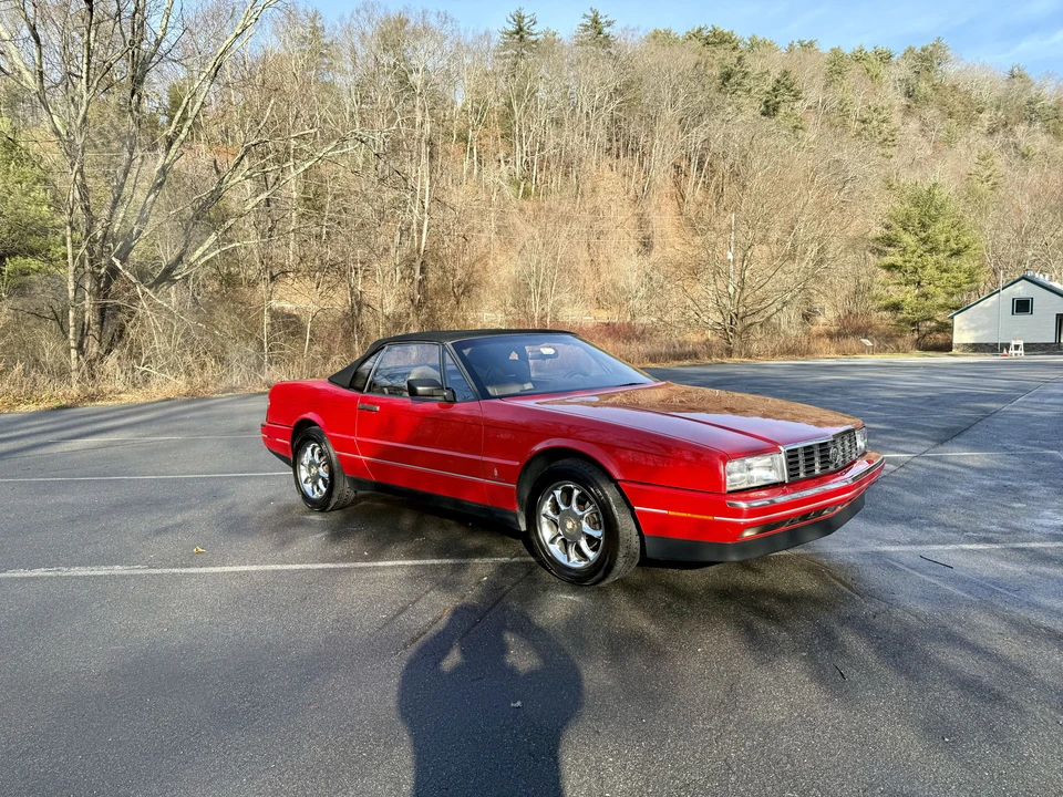 1989 Cadillac Allante - Image 2 of 31