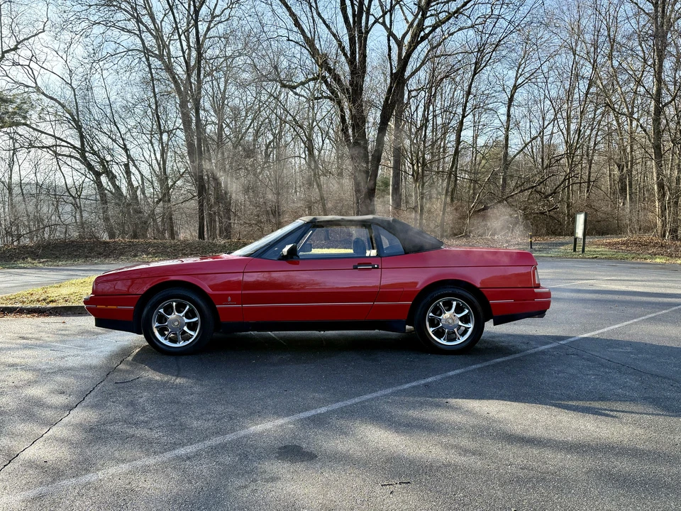 1989 Cadillac Allante - Image 11 of 31
