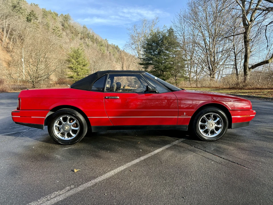 1989 Cadillac Allante - Image 7 of 31