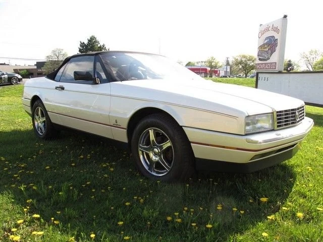 1989 Cadillac Allante - Image 4 of 15