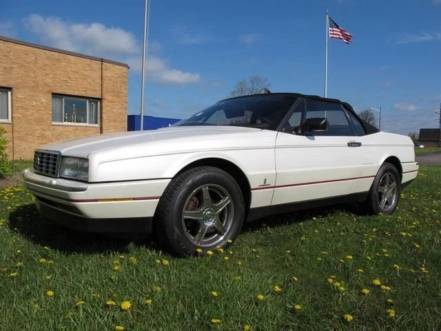 1989 Cadillac Allante - Image 10 of 15