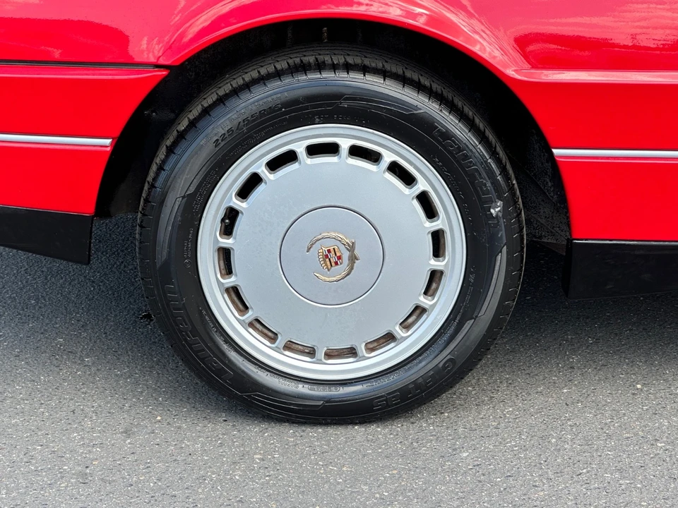 1989 Cadillac Allante - Image 12 of 21