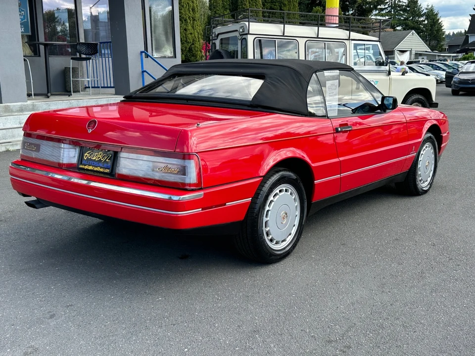 1989 Cadillac Allante - Image 10 of 21