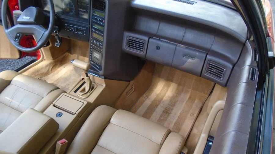 1989 Cadillac Allante - Image 8 of 12