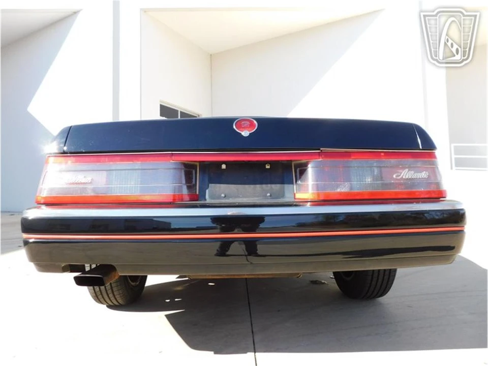 1989 Cadillac Allante - Image 21 of 31
