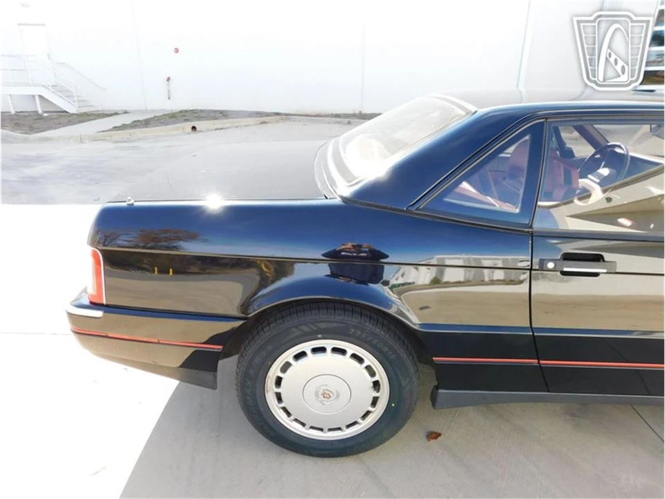 1989 Cadillac Allante - Image 29 of 31
