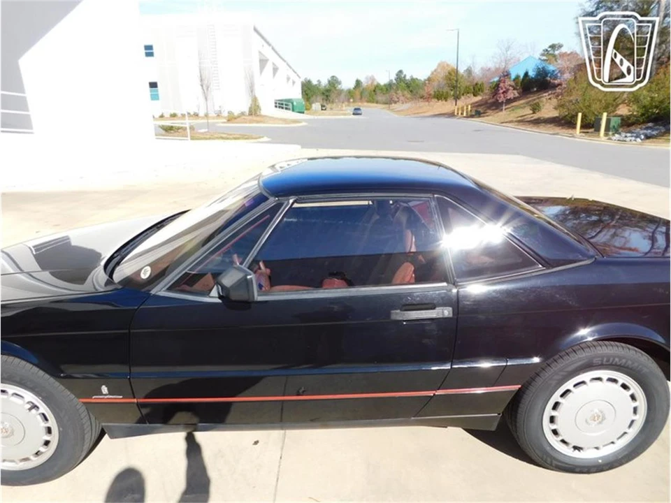 1989 Cadillac Allante - Image 14 of 31