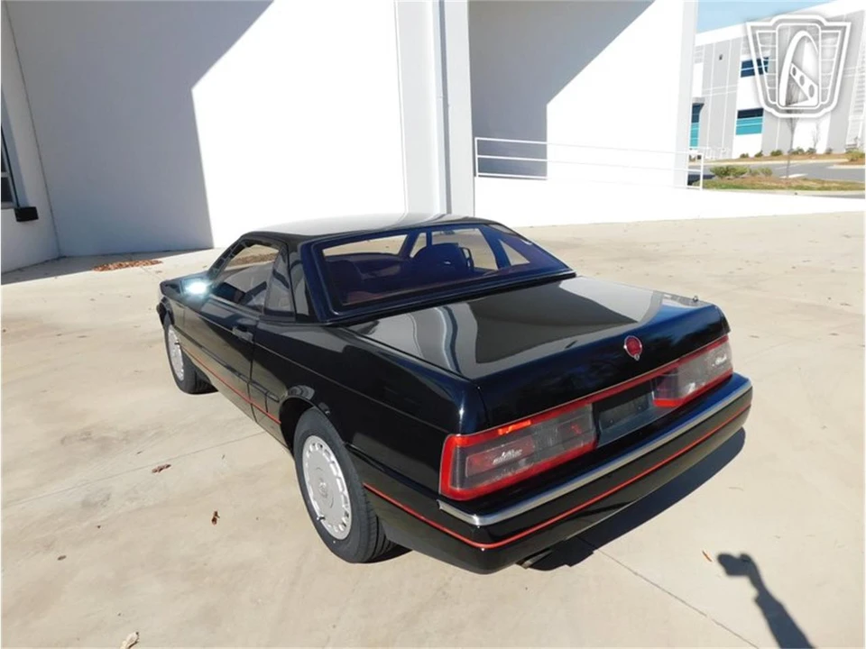 1989 Cadillac Allante - Image 20 of 31