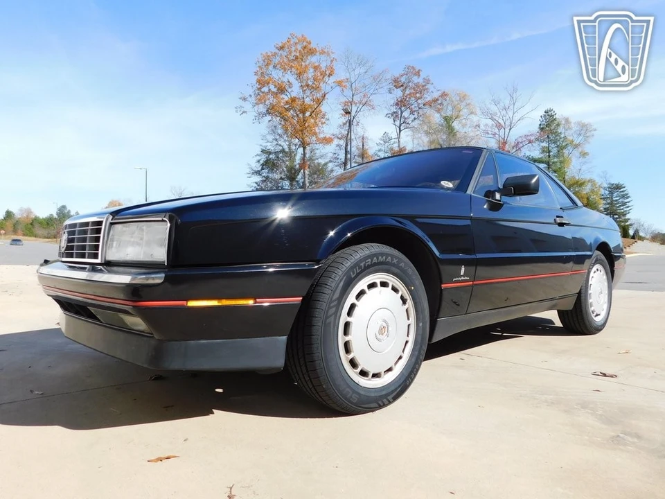 1989 Cadillac Allante - Image 7 of 12