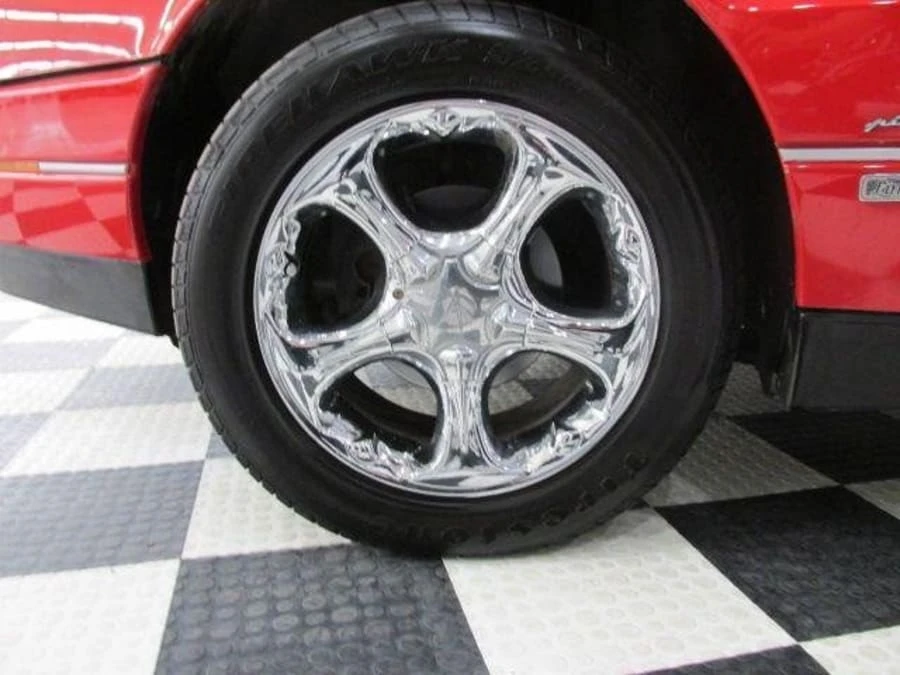 1989 Cadillac Allante - Image 6 of 8
