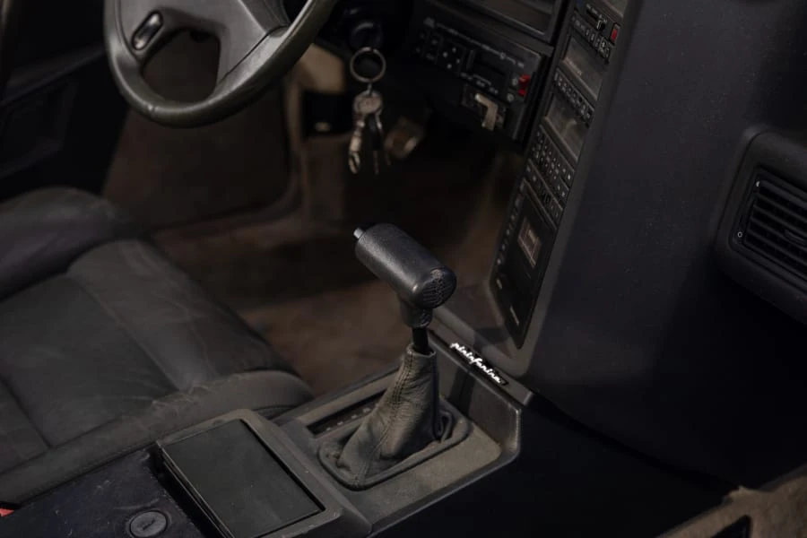 1989 Cadillac Allante - Image 13 of 15