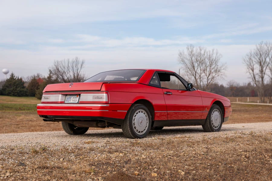 1989 Cadillac Allante - Image 3 of 15