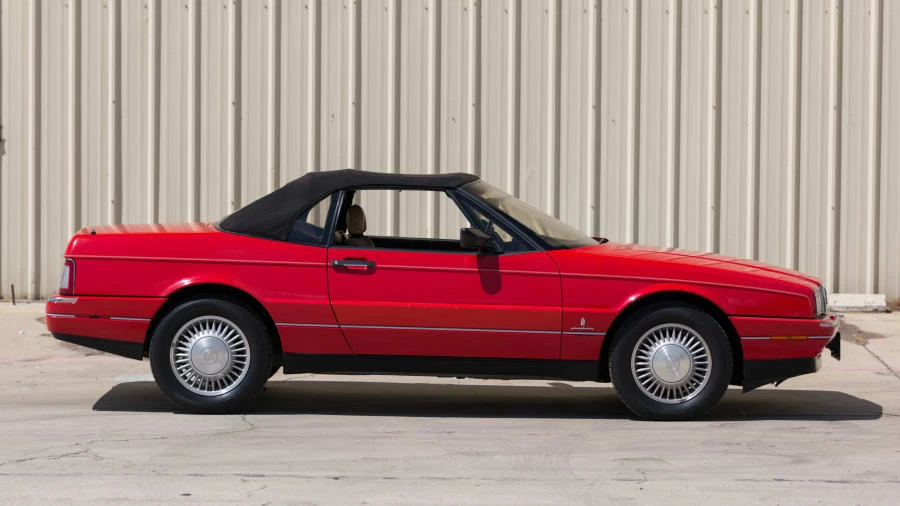 1989 Cadillac Allante - Image 2 of 12