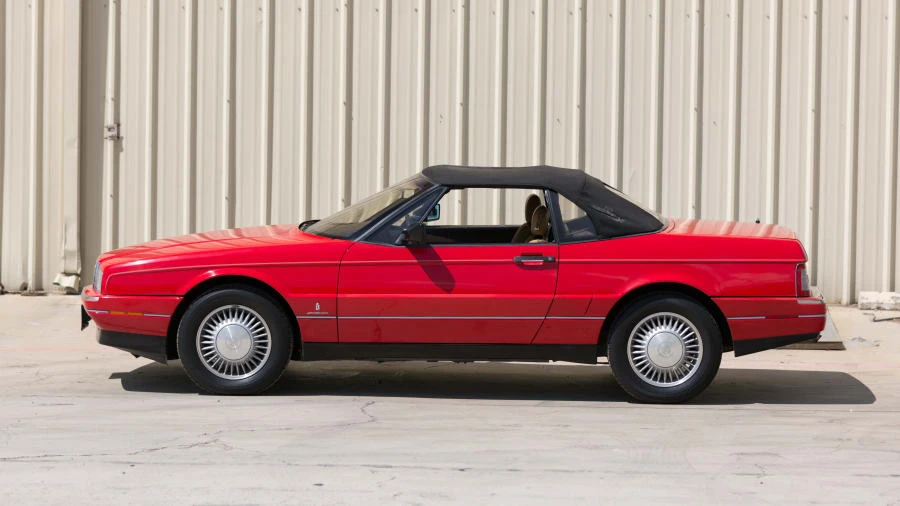 1989 Cadillac Allante - Image 8 of 12