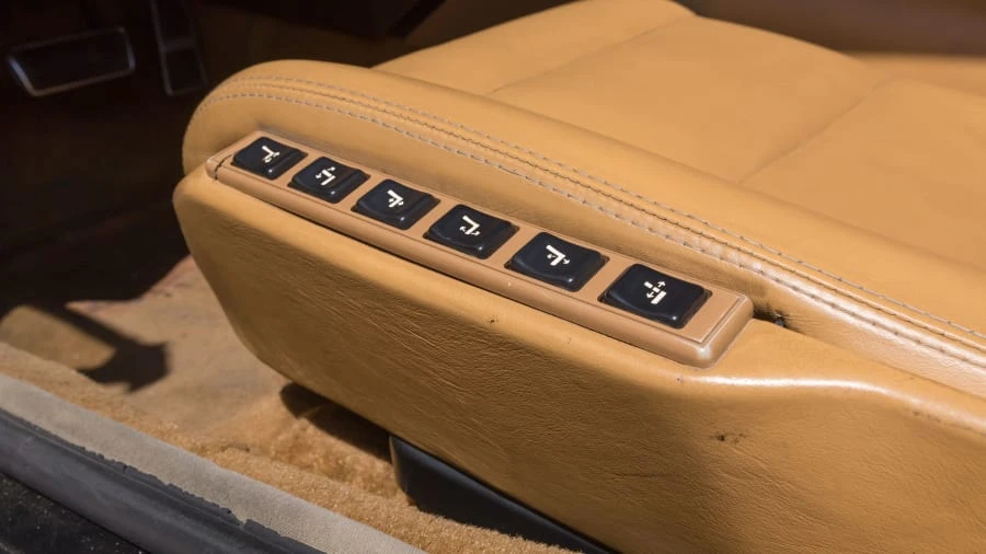 1989 Cadillac Allante - Image 10 of 12