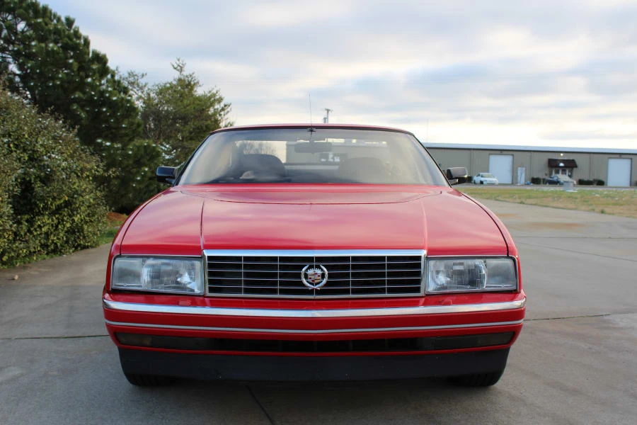 1989 Cadillac Allante - Image 10 of 24
