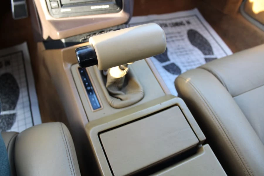 1989 Cadillac Allante - Image 19 of 24