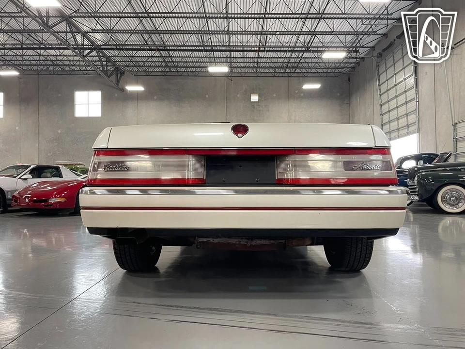 1989 Cadillac Allante - Image 12 of 12