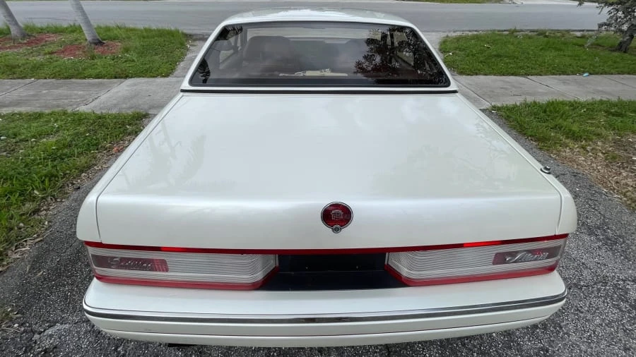 1989 Cadillac Allante - Image 16 of 26