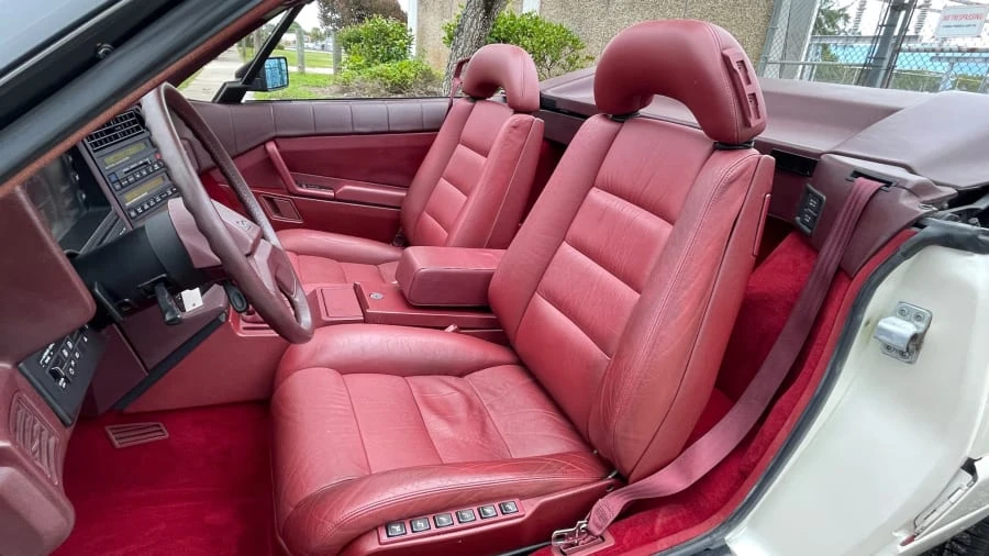 1989 Cadillac Allante - Image 5 of 26