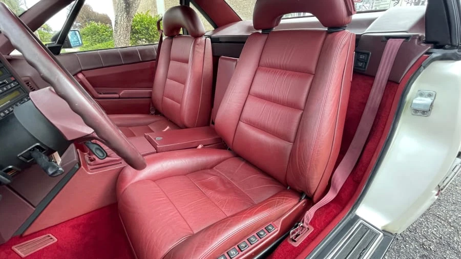 1989 Cadillac Allante - Image 4 of 26