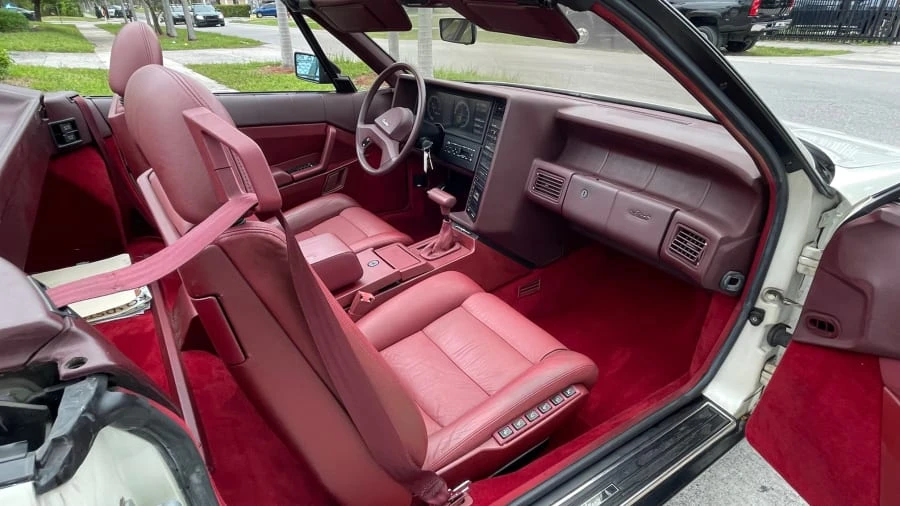 1989 Cadillac Allante - Image 11 of 26