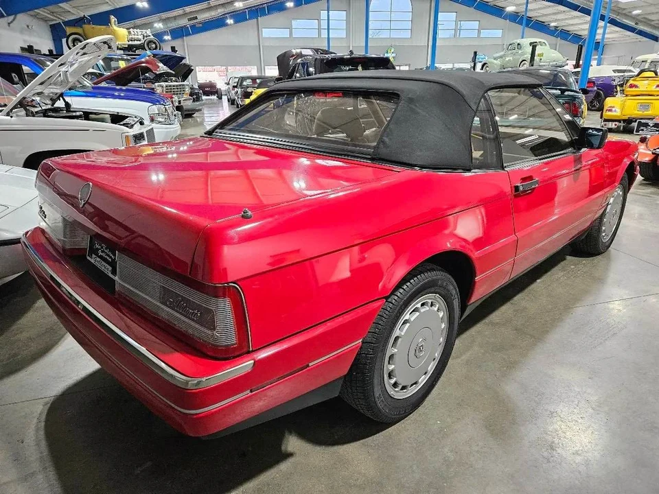 1989 Cadillac Allante - Image 3 of 10