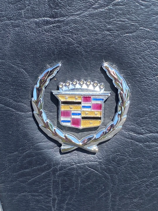 1989 Cadillac Brougham - Image 28 of 31