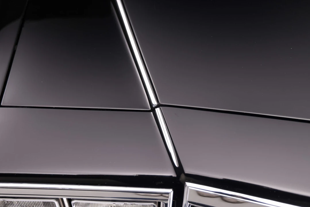 1989 Cadillac Brougham - Image 26 of 31