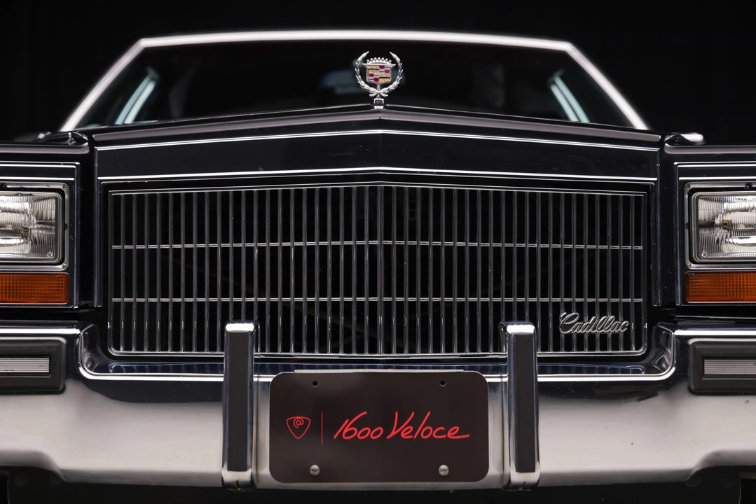 1989 Cadillac Brougham - Image 31 of 31