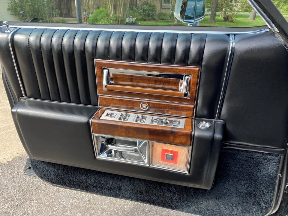 1989 Cadillac Brougham - Image 31 of 31