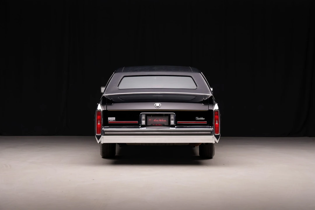 1989 Cadillac Brougham - Image 7 of 31