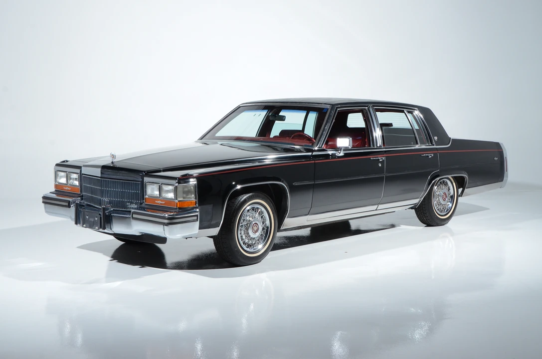 1989 Cadillac Brougham - Image 3 of 31