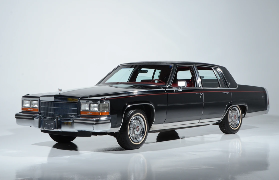 1989 Cadillac Brougham - Image 4 of 31