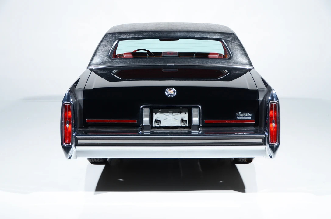 1989 Cadillac Brougham - Image 12 of 31