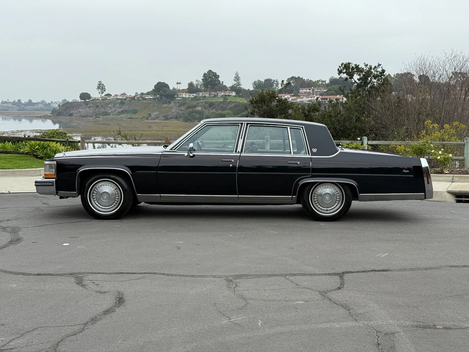 1989 Cadillac Brougham - Image 3 of 21
