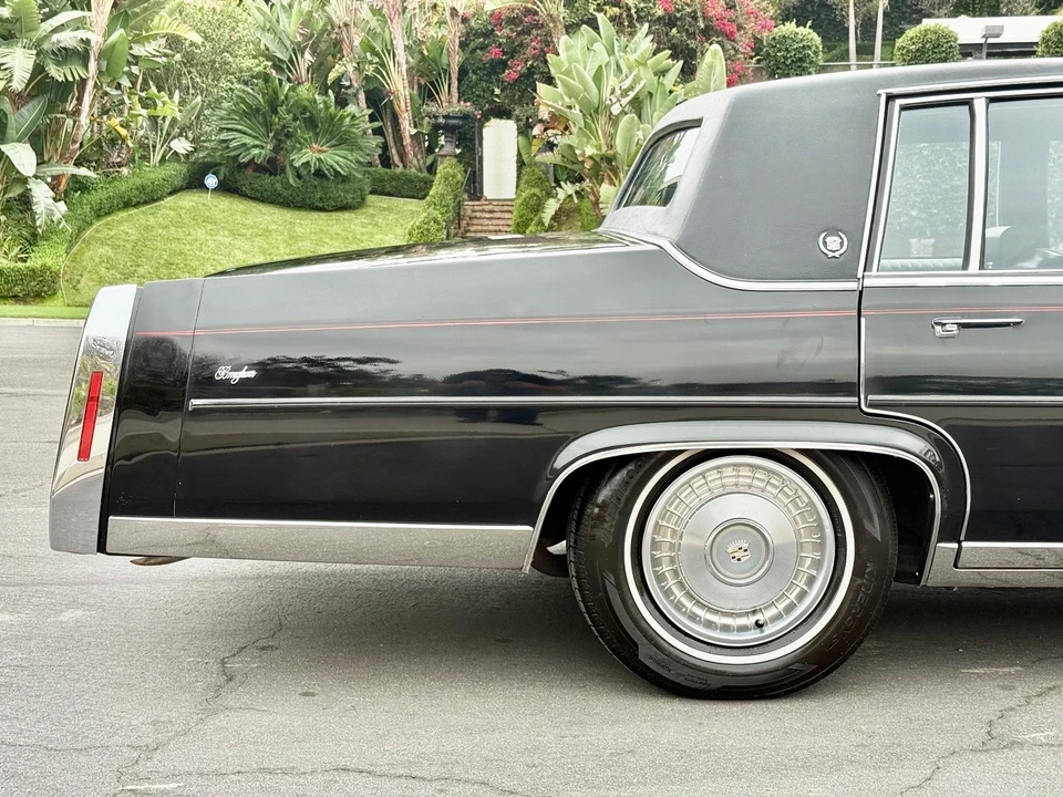 1989 Cadillac Brougham - Image 21 of 21