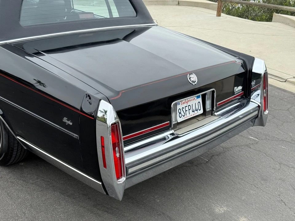 1989 Cadillac Brougham - Image 5 of 21