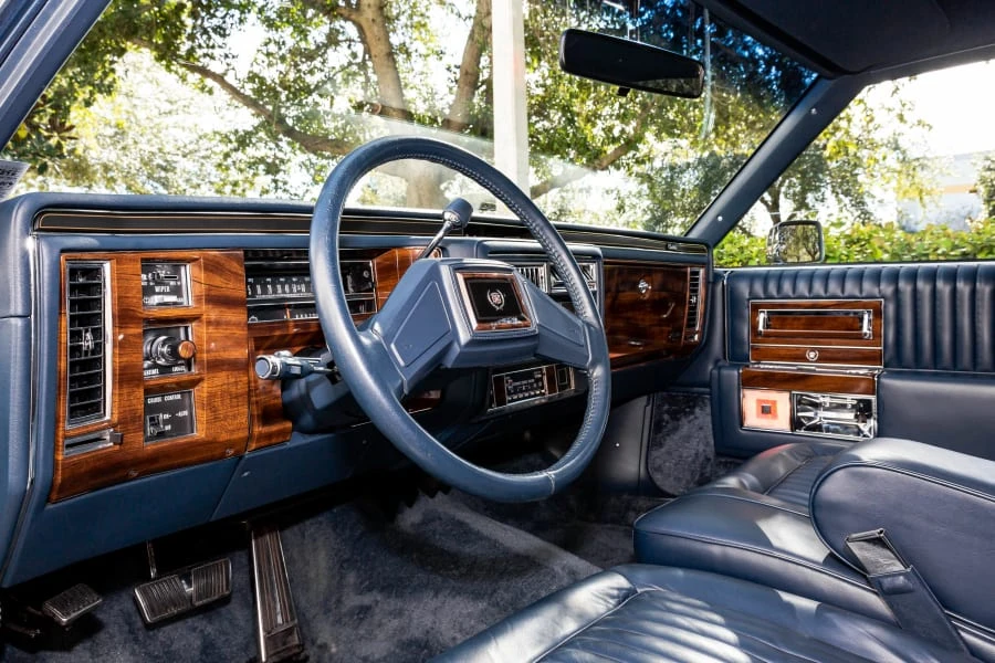 1989 Cadillac Brougham - Image 3 of 12