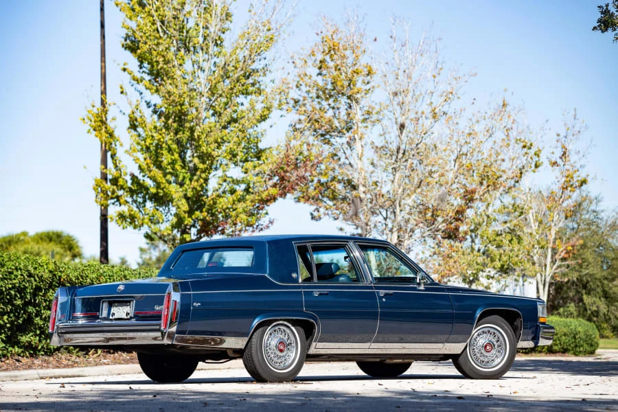 1989 Cadillac Brougham - Image 2 of 12