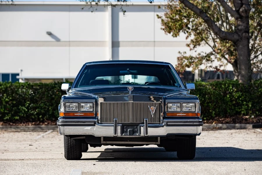 1989 Cadillac Brougham - Image 11 of 12